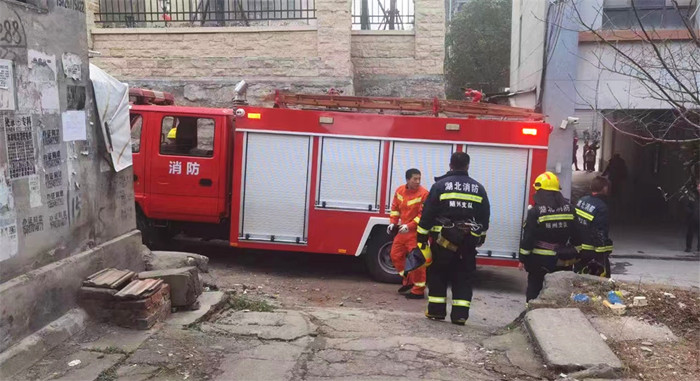 ����܇(ch��)�S�����]4��2.5��ˮ������܇(ch��) 2.5��ˮ������܇(ch��)�r(ji��)��������(sh��)���DƬ��(du��)��